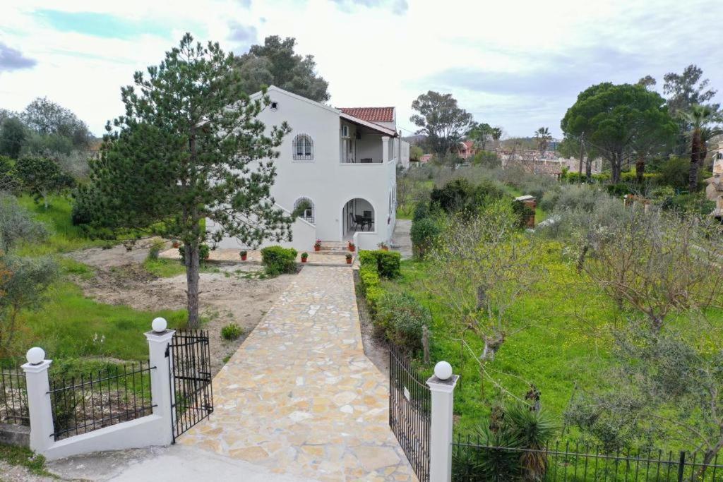 Kouros Apartments Litheres Buitenkant foto
