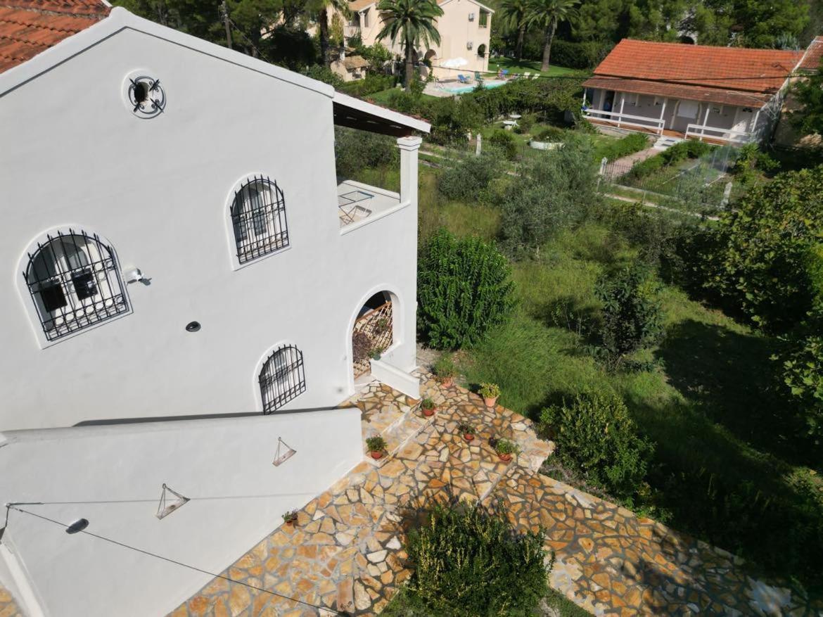 Kouros Apartments Litheres Buitenkant foto